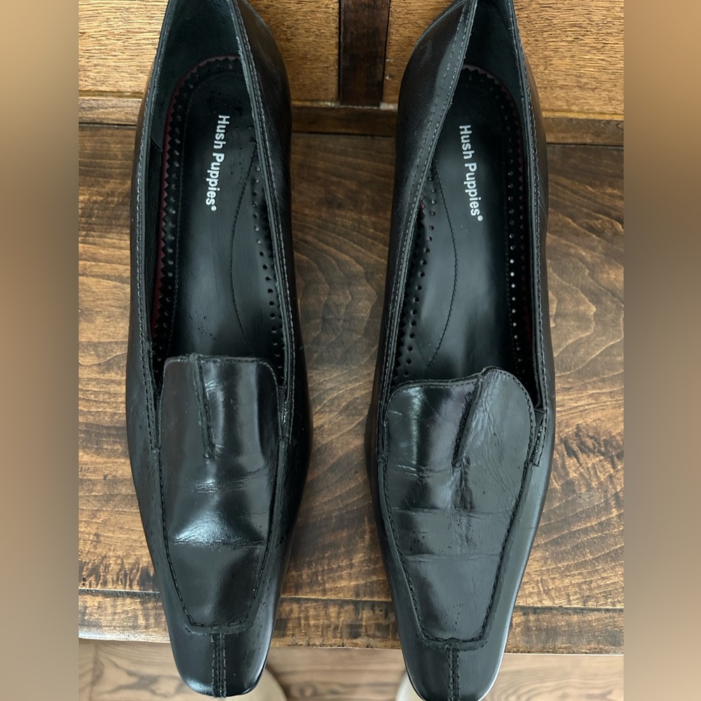 Hush Puppies Black Leather Pointed Toe, Kitten Heels